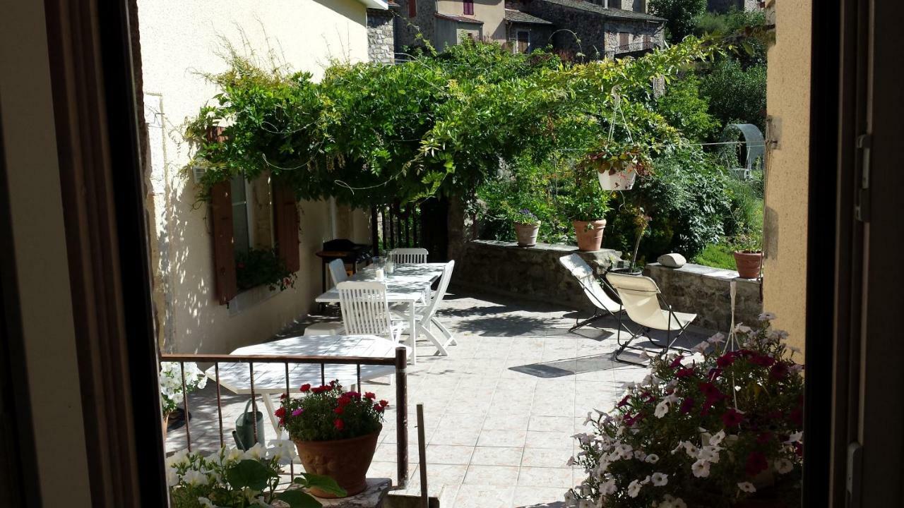 Gite De L'Eyrieux Les Ollières-sur-Eyrieux Exteriör bild